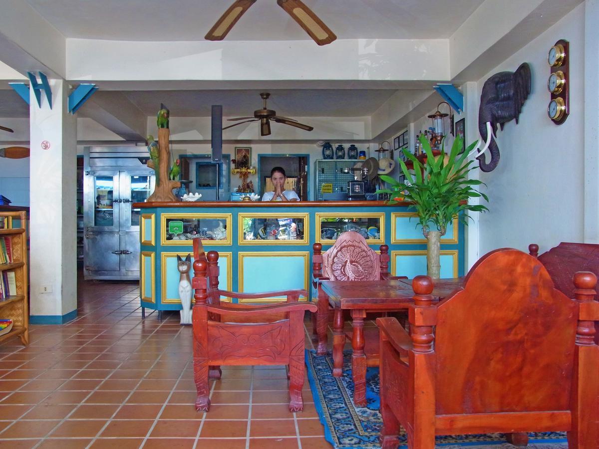 Niku Guesthouse Patong Екстериор снимка