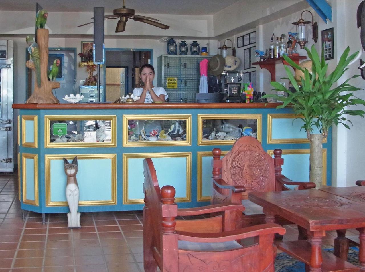 Niku Guesthouse Patong Екстериор снимка