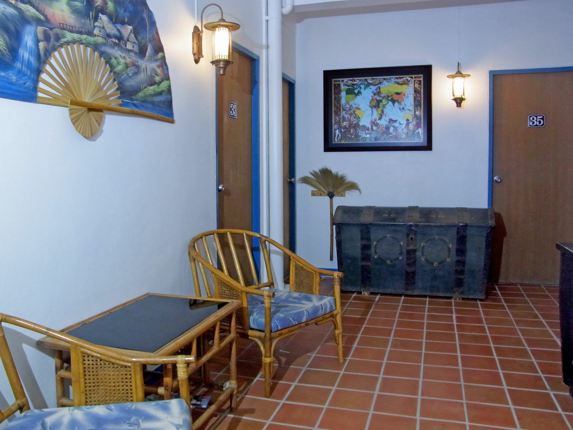 Niku Guesthouse Patong Екстериор снимка
