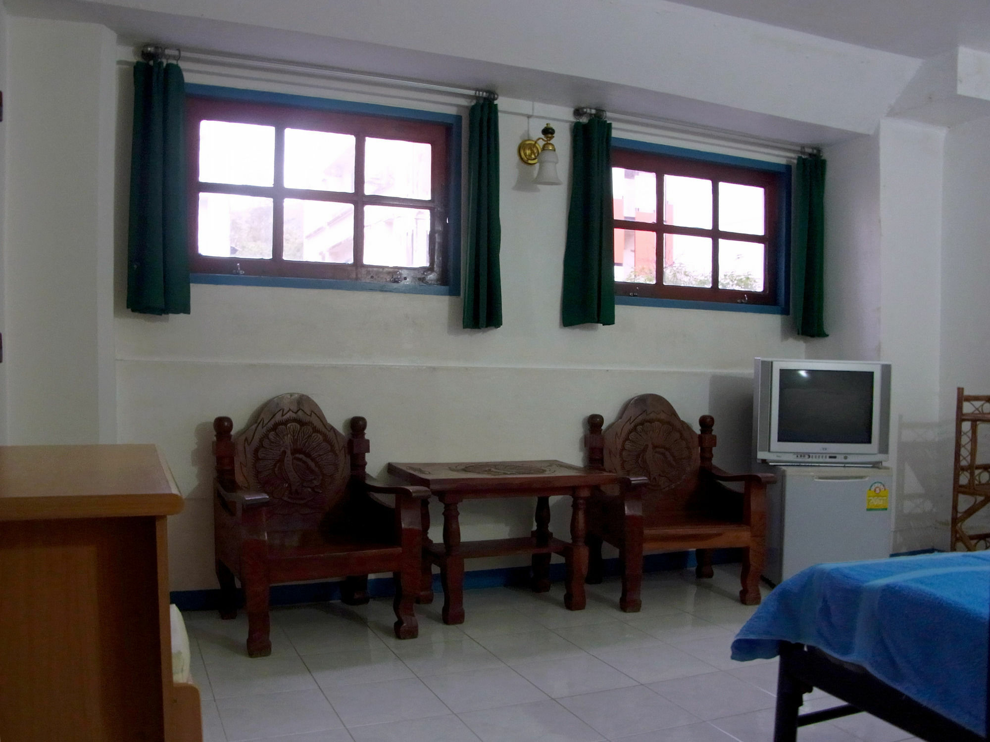Niku Guesthouse Patong Екстериор снимка